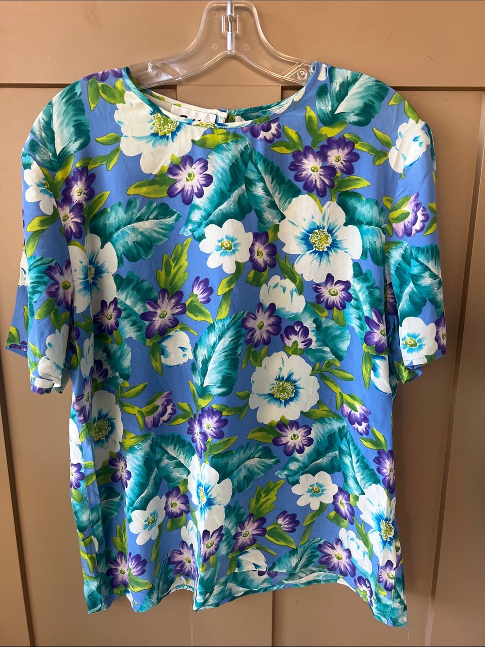 Silks Joan Leslie 16 Vintage Blue Floral Top with White & Purple Blooms Silk